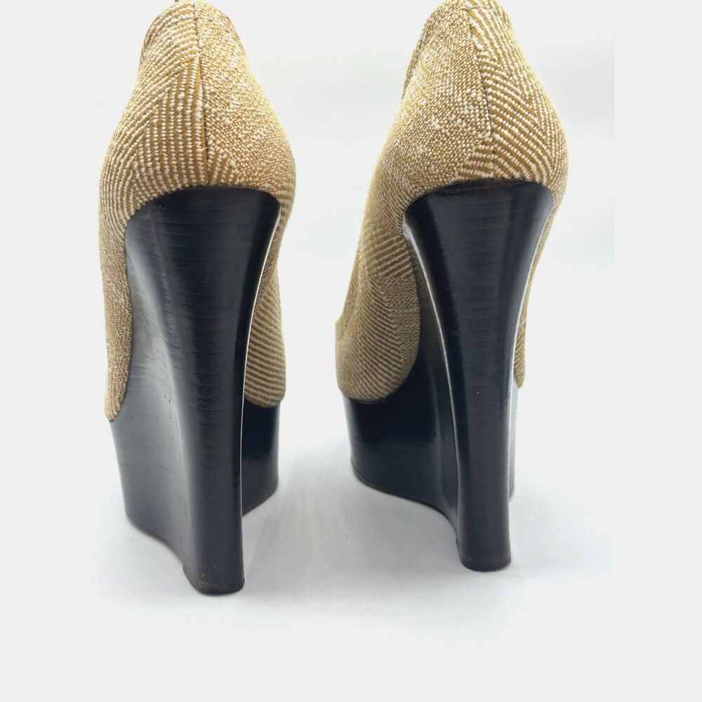 Burberry Tan Woven Platform Wedge Pumps Black Heels Sz 39 - Picture 3 of 9